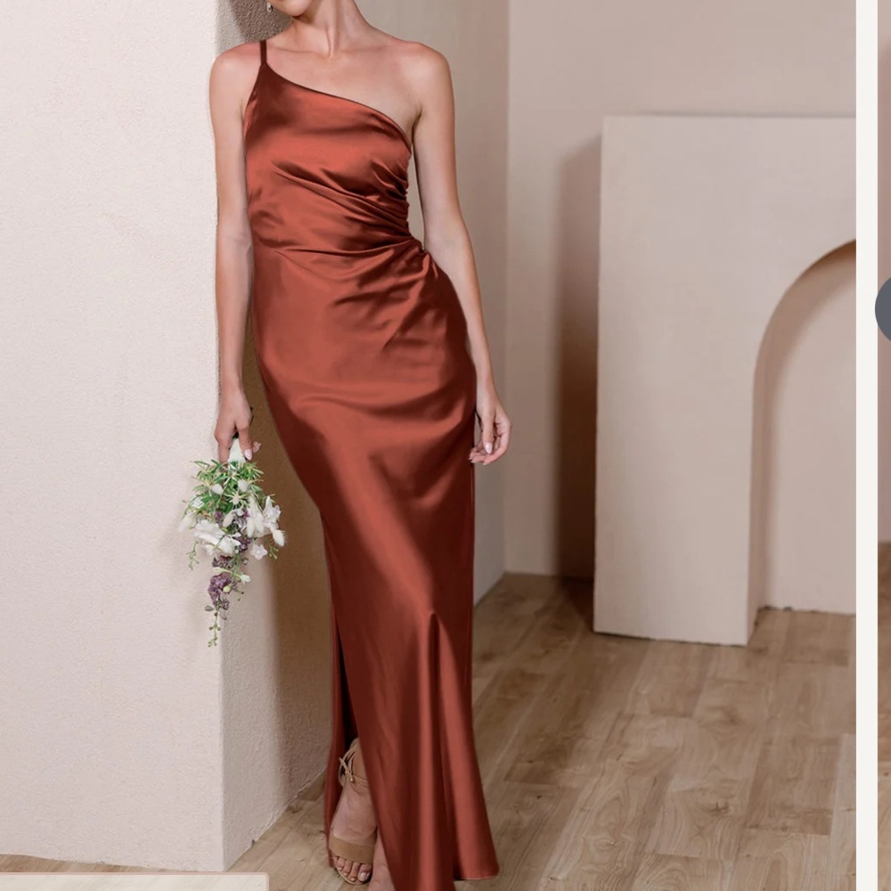 Women’s Revelry Bridesmaids Dress, Rory Satin, Terracota Rust color Size 4